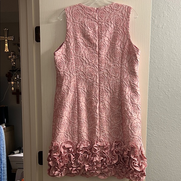 Donna Ricco Pink Floral Textured Mini Dress - Picture 3 of 3